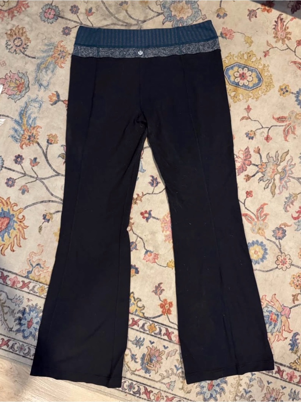 Lululemon size 10